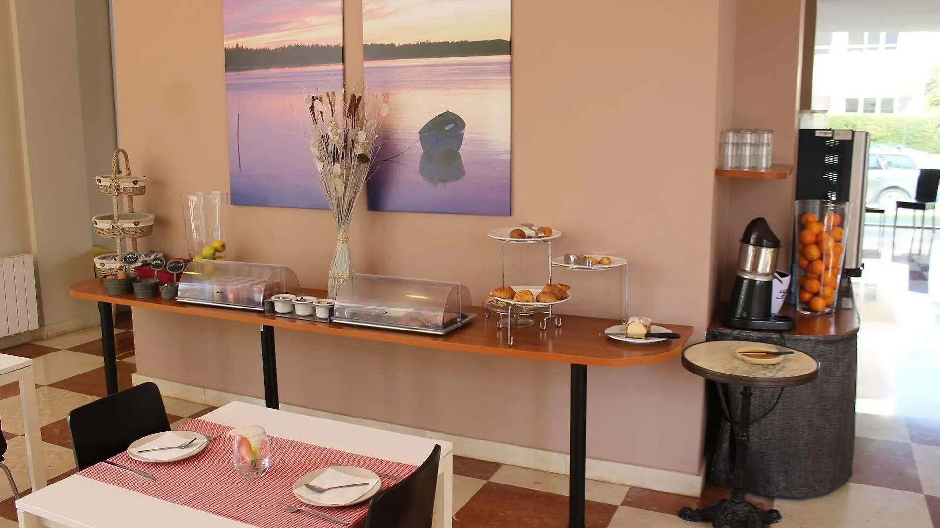 Star Bay Hotel كالافيل